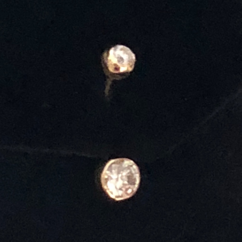 14k Dual diamond belly ring.